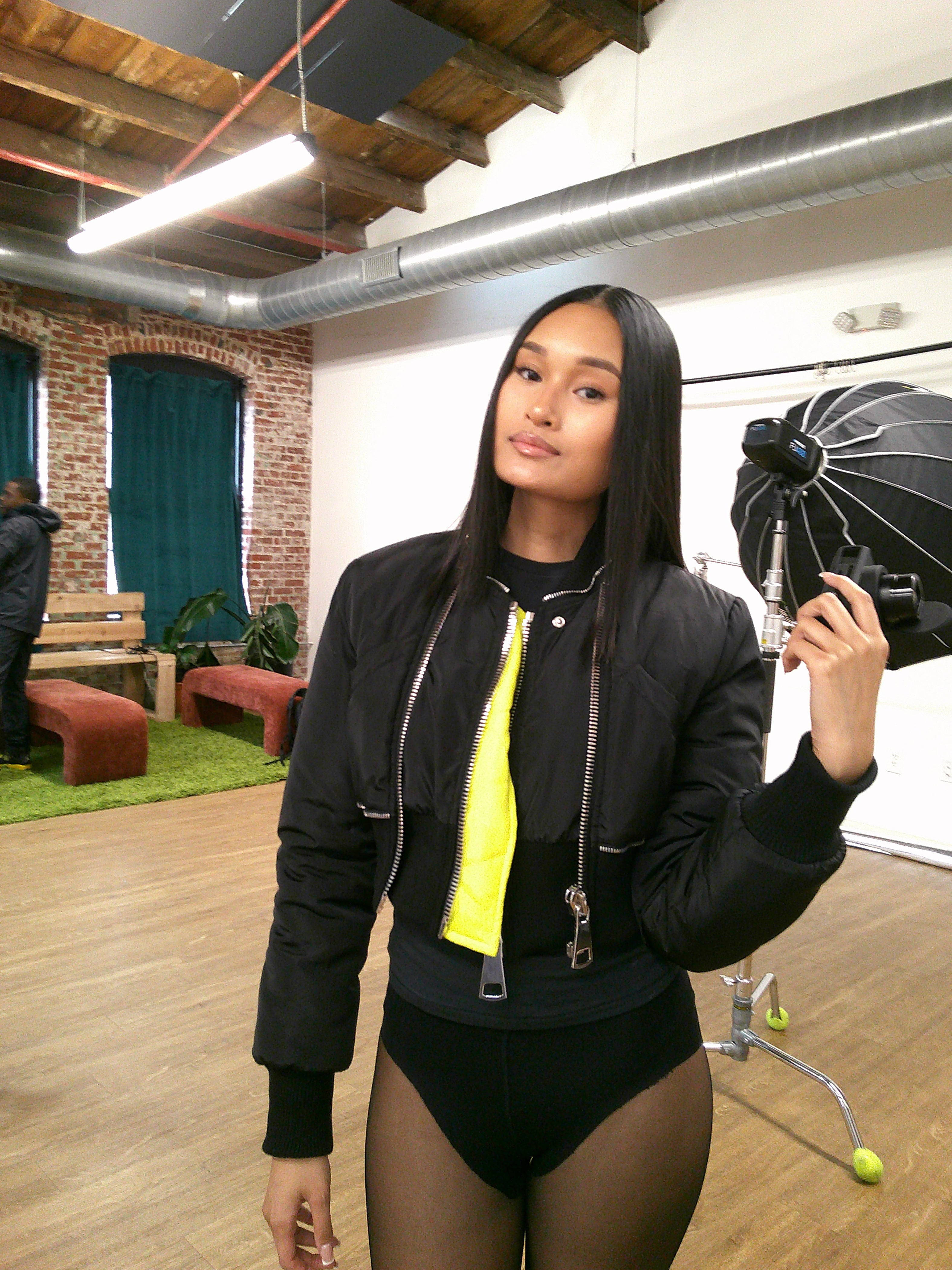 MIKO CROPPED UTILITY BOMBER JACKET – MUSE BRND