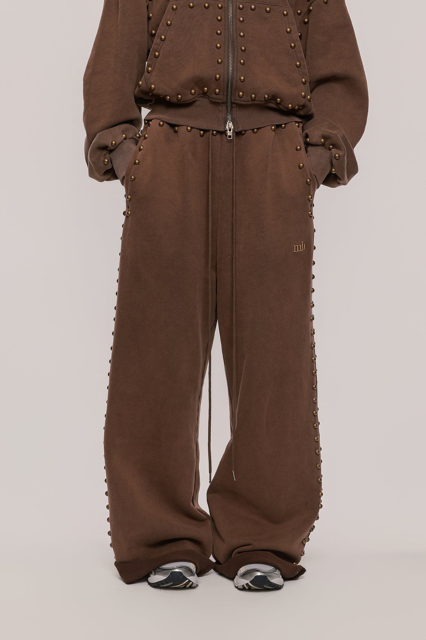 MARX STUDDED SWEAT PANT -- BROWN – MUSE BRND display picture 1